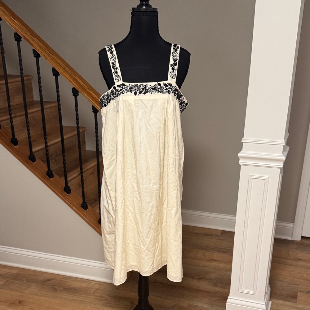 Chan Luu embroidered Cream and black Dress size medium